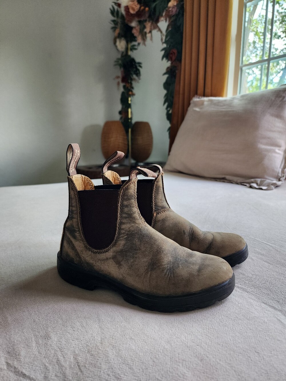 Blundstone Brown Leather Chelsea Boots